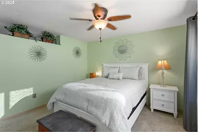 16051 SW Refectory Pl, Portland, OR 97224 - Photo 4