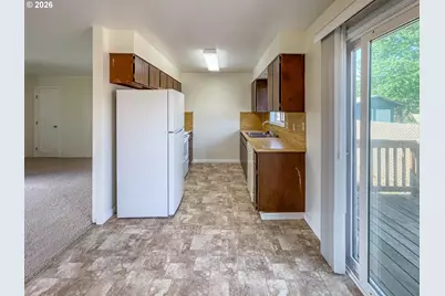 1959 Green Ave, Roseburg, OR 97471 - Photo 10