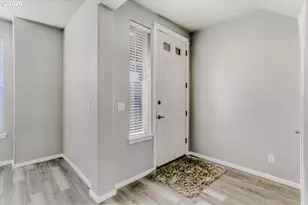 768 NE 70th Ave, Hillsboro, OR 97124 - Photo 4