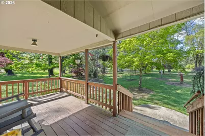 1342 Orchard Ln, Roseburg, OR 97471 - Photo 2