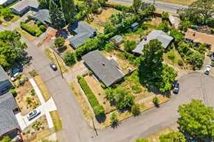 4080 Oak St, Eugene, OR 97405 - Photo 28