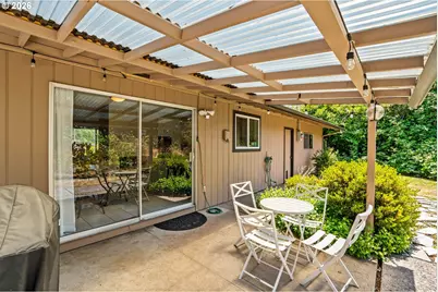 4080 Oak St, Eugene, OR 97405 - Photo 22