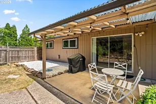 4080 Oak St, Eugene, OR 97405 - Photo 26