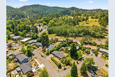 4080 Oak St, Eugene, OR 97405 - Photo 30