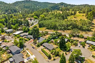4080 Oak St, Eugene, OR 97405 - Photo 30