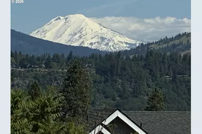 1534 Lincoln St, Hood River, OR 97031 - Photo 2