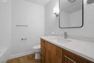 325 NE Graham St, Portland, OR 97212 - Photo 20