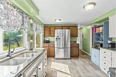 3837 Kevington Ave, Eugene, OR 97405 - Photo 10