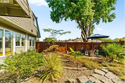 3837 Kevington Ave, Eugene, OR 97405 - Photo 32