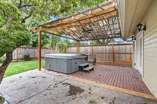 280 Roan Dr, Eugene, OR 97401 - Photo 36