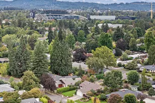 280 Roan Dr, Eugene, OR 97401 - Photo 38