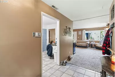 109 Alpha Dr, Longview, WA 98632 - Photo 6
