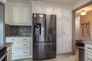 124 Aloha Ct, Roseburg, OR 97471 - Photo 8