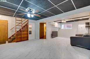 9638 SW 50th Ave, Portland, OR 97219 - Photo 32