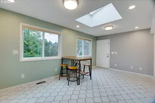 9638 SW 50th Ave, Portland, OR 97219 - Photo 16