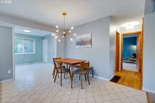 9638 SW 50th Ave, Portland, OR 97219 - Photo 18