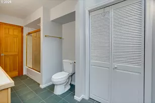 9638 SW 50th Ave, Portland, OR 97219 - Photo 22