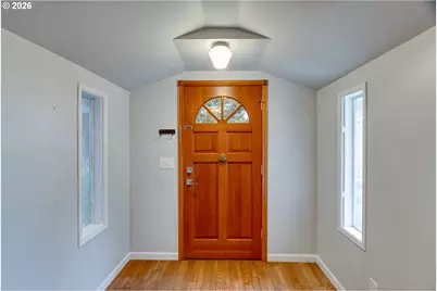 9638 SW 50th Ave, Portland, OR 97219 - Photo 4