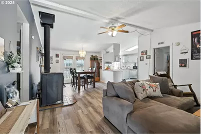 1000 S McKern Ct #29, Newberg, OR 97132 - Photo 2