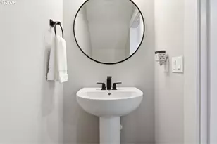 1648 N Emerson St, Portland, OR 97217 - Photo 24