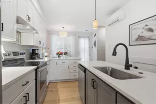 1648 N Emerson St, Portland, OR 97217 - Photo 16