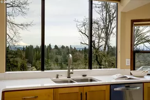 2912 Orchard Hill Pl, Lake Oswego, OR 97035 - Photo 12