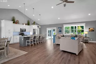 83591 Sauter Dr, Florence, OR 97439 - Photo 6