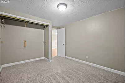 7480 SW Taylors Ferry Rd, Portland, OR 97223 - Photo 14