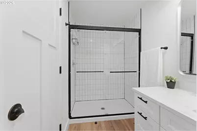 11910 NE 6th St, Vancouver, WA 98684 - Photo 32