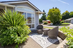 5484 Middlecrest Ct S, Salem, OR 97306 - Photo 2