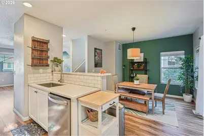 10739 SW Canterbury Ln #101, Portland, OR 97224 - Photo 8