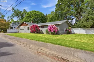 405 SW Elmwood Ave, McMinnville, OR 97128 - Photo 2