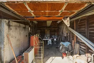 1489 Union Ave, North Bend, OR 97459 - Photo 32