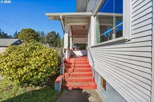 1489 Union Ave, North Bend, OR 97459 - Photo 8