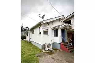 1489 Union Ave, North Bend, OR 97459 - Photo 2