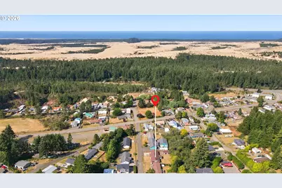 530 Robinhood Ave, Lakeside, OR 97449 - Photo 4