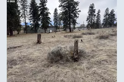 Deerwood Cir #L-8, Chiloquin, OR 97624 - Photo 12