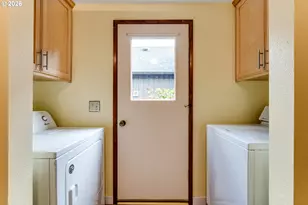 127 Westbrook Way, Eugene, OR 97405 - Photo 12