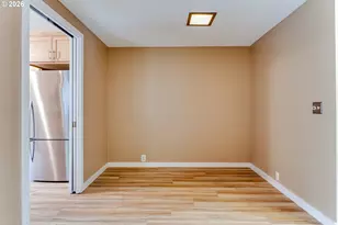 127 Westbrook Way, Eugene, OR 97405 - Photo 8