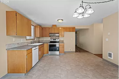 16911 NE 20th St, Vancouver, WA 98684 - Photo 10