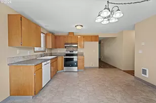 16911 NE 20th St, Vancouver, WA 98684 - Photo 10