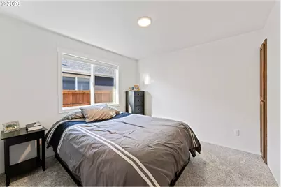 1876 SW Mistybrook Dr, Grants Pass, OR 97527 - Photo 12