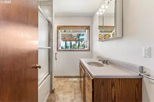 12339 NE Multnomah St, Portland, OR 97230 - Photo 20