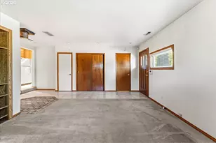 12339 NE Multnomah St, Portland, OR 97230 - Photo 16
