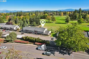 1302 NE Hogan Dr, Gresham, OR 97030 - Photo 42