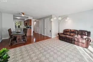 1302 NE Hogan Dr, Gresham, OR 97030 - Photo 12