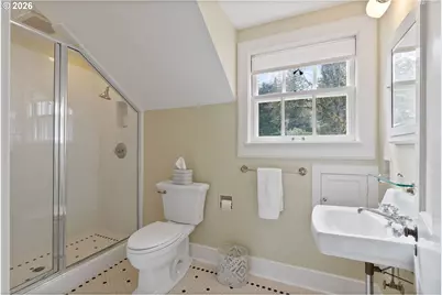 2393 S Military Rd, Portland, OR 97219 - Photo 28