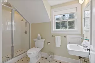 2393 S Military Rd, Portland, OR 97219 - Photo 28