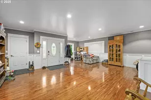 190 Walnut St, Myrtle Creek, OR 97457 - Photo 12