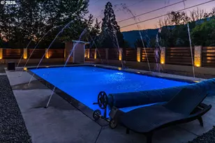 190 Walnut St, Myrtle Creek, OR 97457 - Photo 8